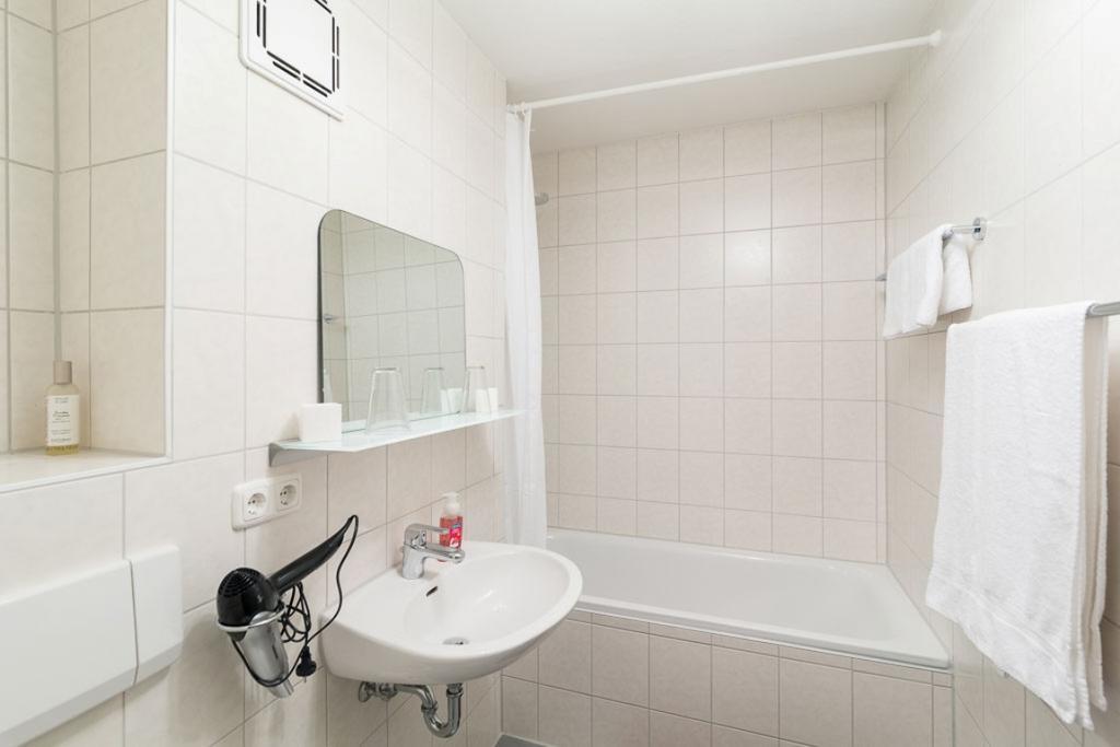 Studio Apartment In Dresden-Neustadt Oda fotoğraf
