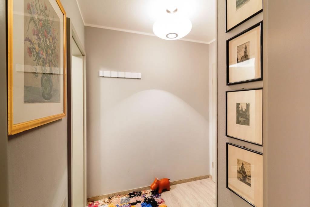 Studio Apartment In Dresden-Neustadt Oda fotoğraf